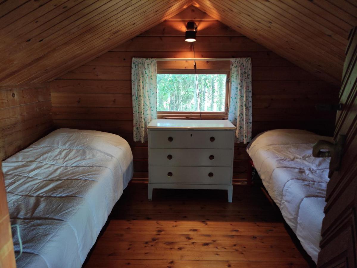 Old Finnish Lakeside Cottage With Sauna أولو المظهر الخارجي الصورة